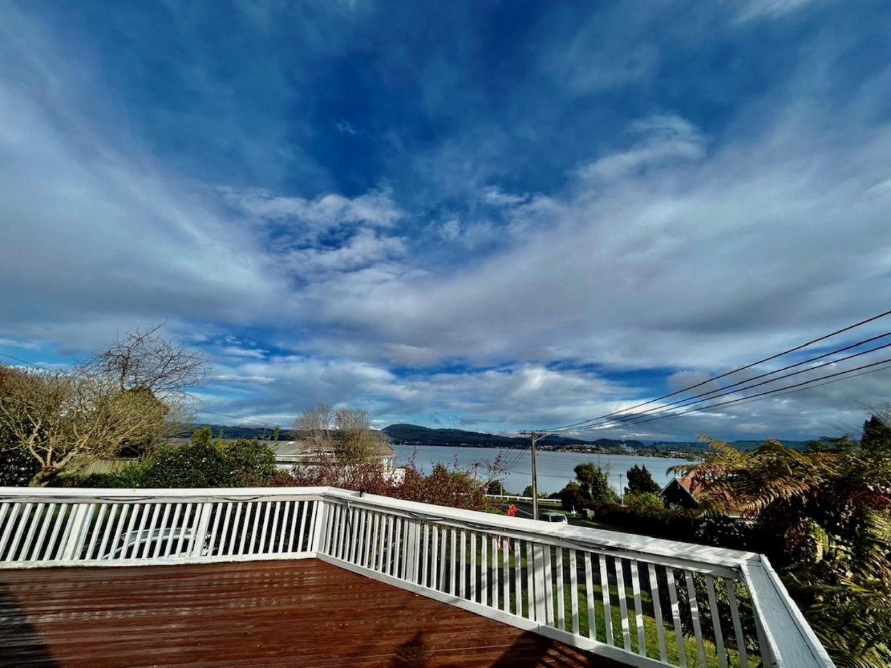 Premium Lake View Home Rotorua Exterior foto